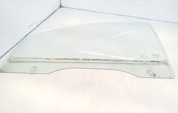 Hyundai Santa Fe Front door window glass four-door AS2