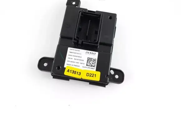 Maserati Levante Air conditioner control unit module 6701052760 006701052760