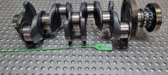 BMW 3 F30 F35 F31 Crankshaft S27705121 7797977 7797975