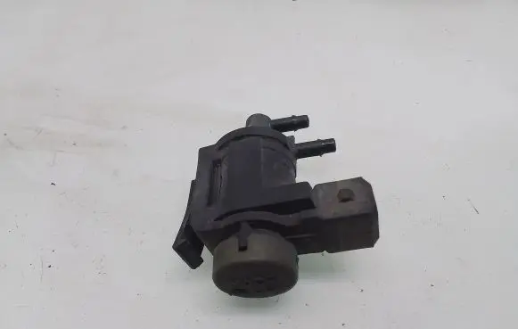 Volkswagen II LT Turbo solenoid valve
