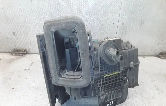 Dacia Sandero Interior heater climate box assembly 271200418R 0224430790
