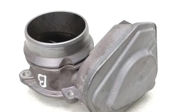 BMW 1 E81 E87 Throttle valve 7804373