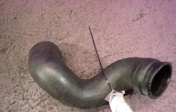 Audi A4 S4 B5 8D Intercooler hose/pipe 