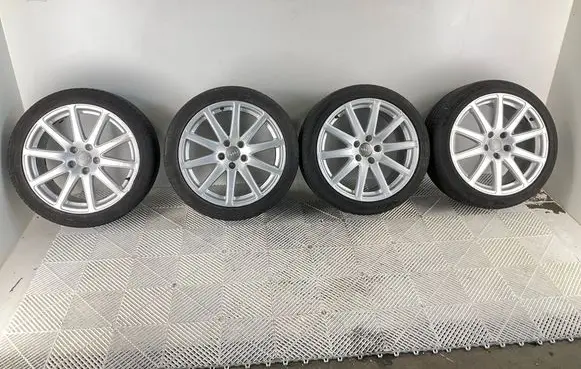 Audi TT TTS Mk2 R18 alloy rim 8J0601025AA