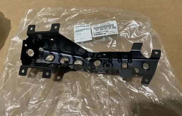 Porsche Panamera (971) Fender mounting bracket 971804221AYGRV