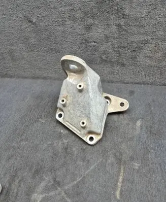 Audi A6 S6 C5 4B Gearbox mounting bracket 8D0399114AH 8D0399108AN