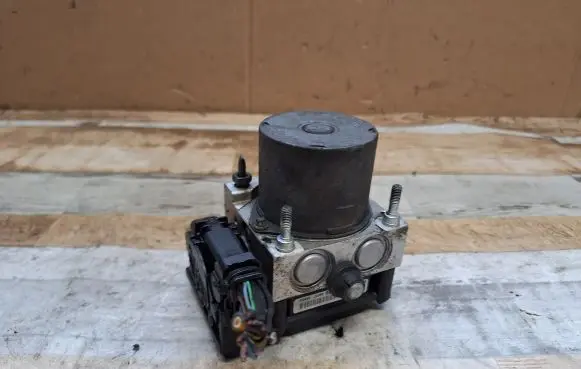 Nissan Almera Tino ABS Pump 0265800331 0265231417