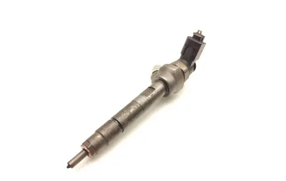 BMW 1 E81 E87 Fuel injector 7798446 0445110289