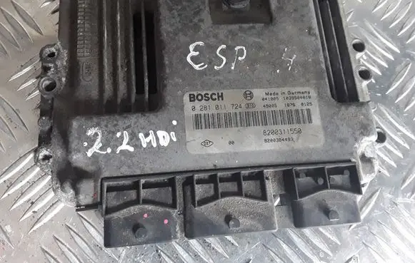 Renault Espace - Grand espace IV Engine control unit/module 0281011724 8200311550 8200384493