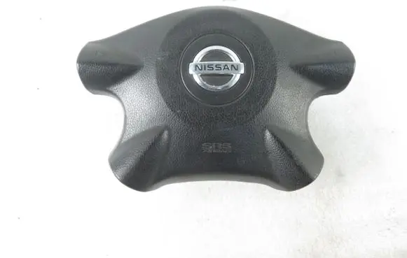 Nissan Terrano Steering wheel airbag