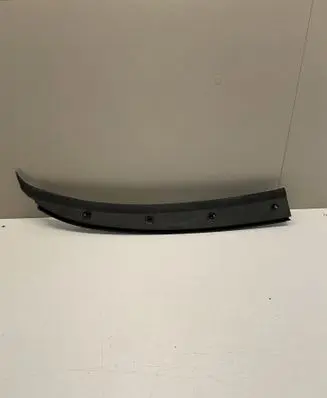 Mercedes-Benz Vito Viano W638 Wiper trim A6386270401