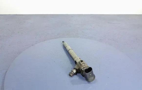 Fuel injector