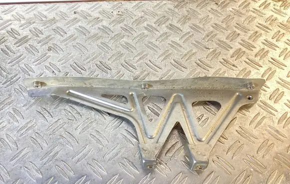 Other engine bay part