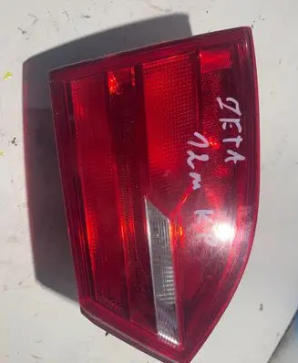 Volkswagen Jetta VI Tailgate rear/tail lights