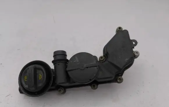 Audi Q3 F3 Oil breather separator 05E103495J