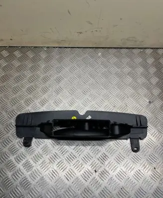 Volkswagen Jetta VI Other interior part 5C8819082