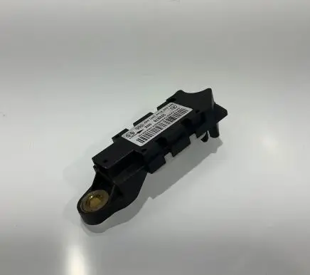 Mercedes-Benz E W211 Airbag deployment crash/impact sensor 0018209126 102976002