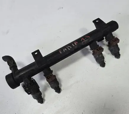 Skoda Fabia Mk1 (6Y) Fuel main line pipe 047133319Q 5WS02520