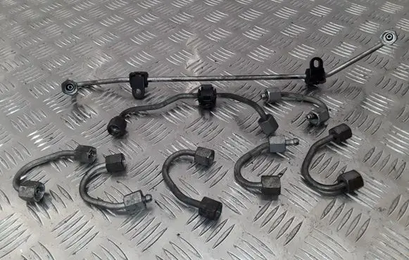 Hyundai ix 55 Fuel injector supply line/pipe 