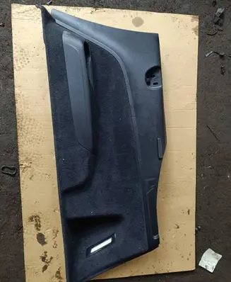 Audi Q7 4M Trunk/boot side trim panel 4m0863880
