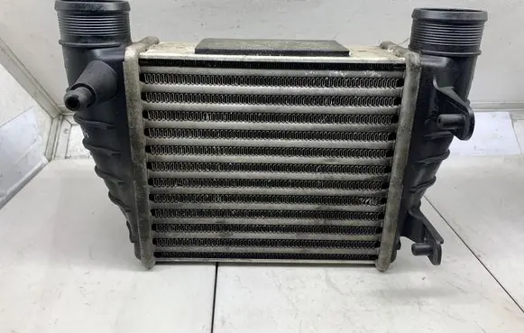 Audi A4 S4 B7 8E 8H Intercooler radiator 8E0145806M