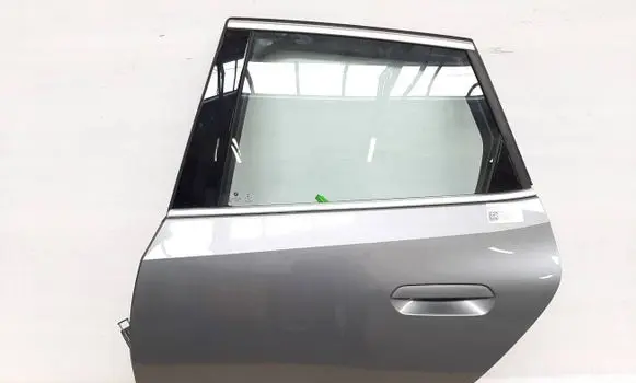 BMW 2 Active Tourer U06 Rear door