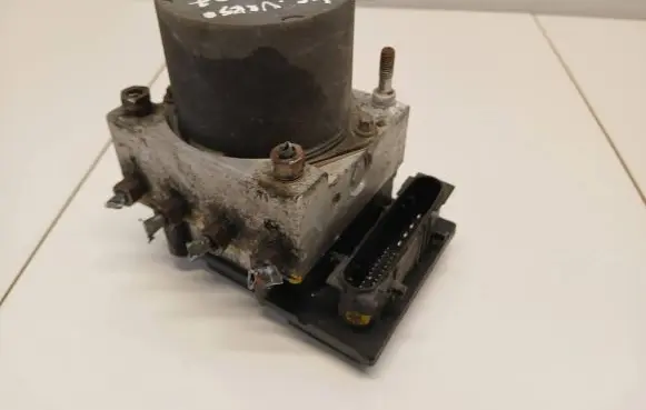 Toyota Corolla Verso AR10 ABS Pump 96C0089970