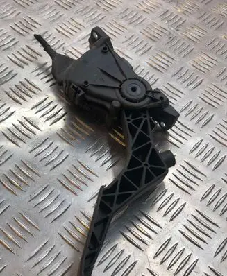 Volkswagen Transporter - Caravelle T5 Accelerator throttle pedal 7H1721503