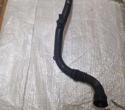 Intercooler hose/pipe