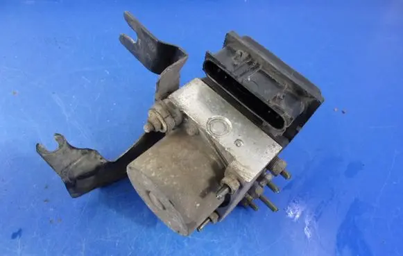 Nissan Micra ABS Pump 47600AX600
