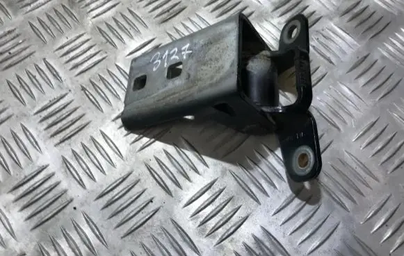 Opel Meriva B Front door upper hinge