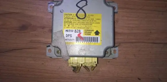 Mitsubishi Colt Airbag control unit/module mr359828 x6t42471