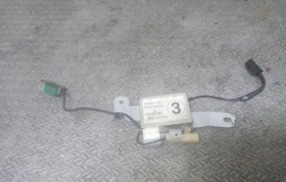 Subaru Forester SG Aerial antenna amplifier 86327SA020