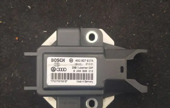 Volkswagen PASSAT B5.5 ESP acceleration yaw rate sensor 4B0907637A 07207007381Z 0265005213