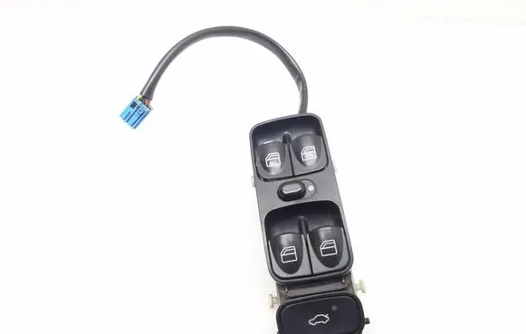 Mercedes-Benz C W203 Electric window control switch A2038200110