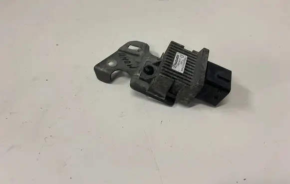 Ford Mondeo MK IV Glow plug pre-heat relay 9M5Q12A343AA PBC7812