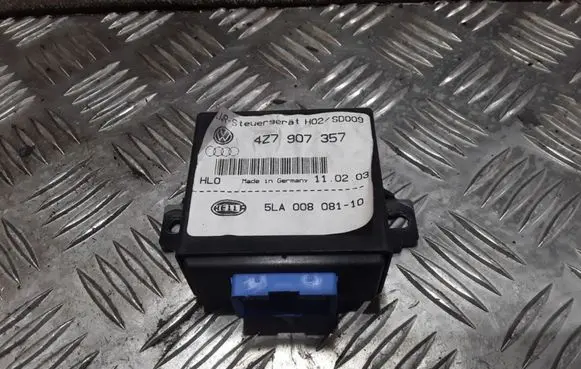 Audi A6 S6 C5 4B Light module LCM 4Z7907357