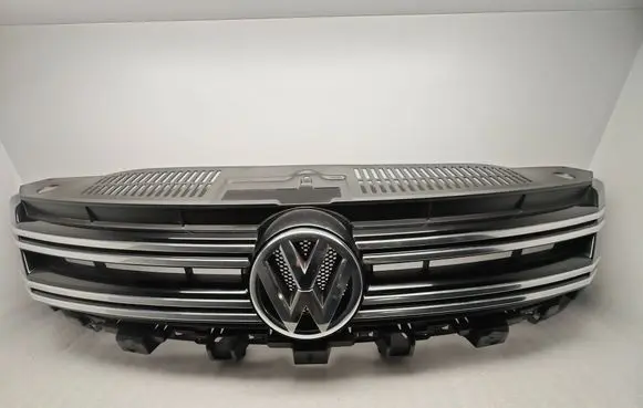 Volkswagen Tiguan Front bumper upper radiator grill 5N0853653E