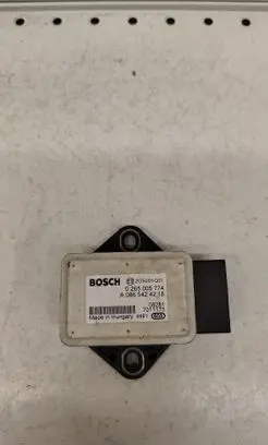 Mercedes-Benz Sprinter W906 ESP acceleration yaw rate sensor A0065424218