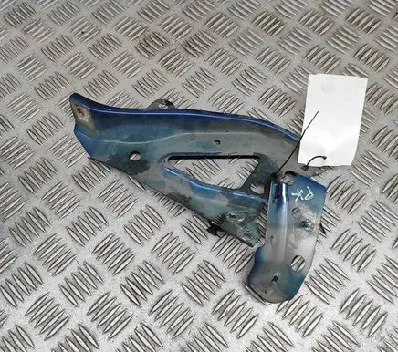 Tesla Model Y Fender mounting bracket 148757700A 148743900A