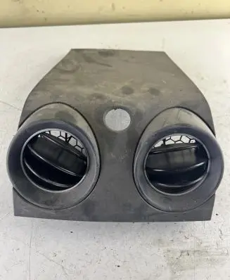 Mitsubishi Colt Dash center air vent grill 34540000 MR951746