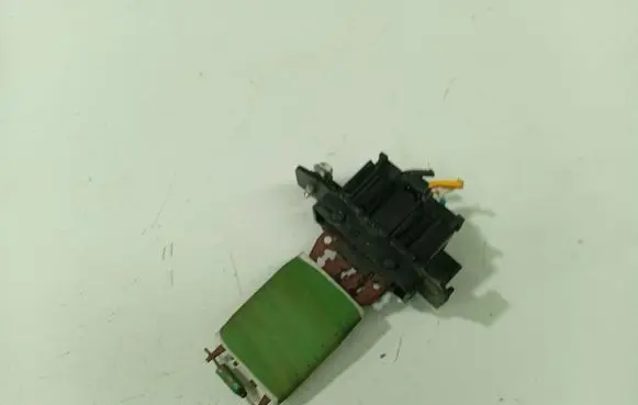 Citroen Berlingo Heater blower motor/fan resistor 