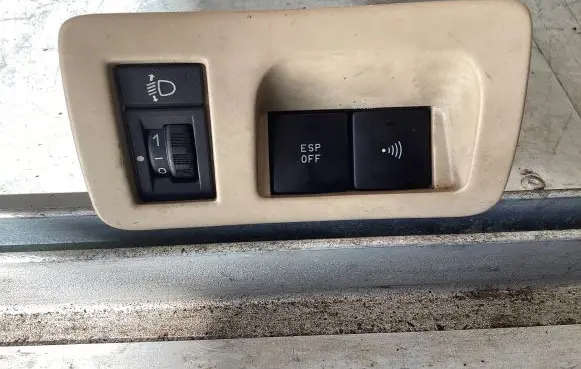 Peugeot 607 Alarm switch 1842864016 9629448877