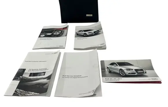Audi A5 Sportback 8TA Owners service history hand book 