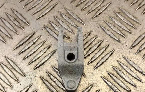 Opel Astra K Fuel Injector clamp holder 1141871