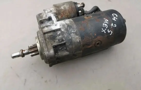 Volkswagen Transporter - Caravelle T4 Starter motor 098911023A