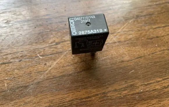 Chrysler Sebring (ST-22 - JR) Other relay 04671167AB 21911 2875A31B