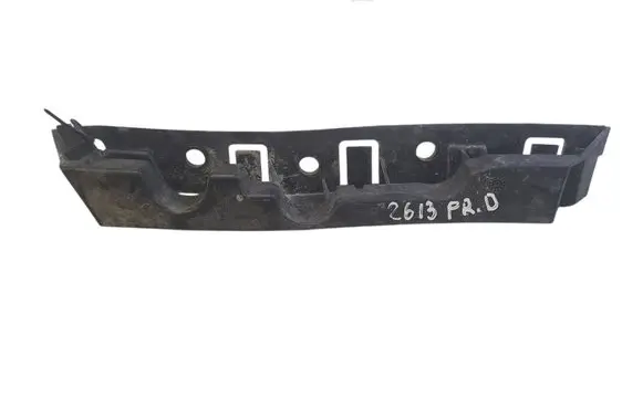 Front bumper mounting bracket