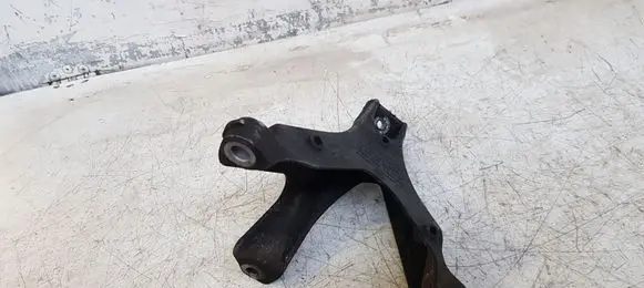 Audi A4 S4 B7 8E 8H Engine mounting bracket 8E0199308AR