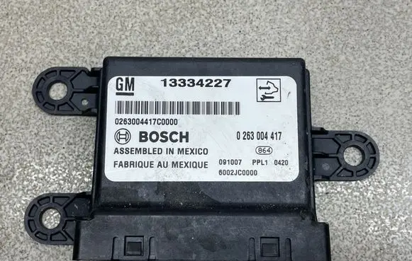 Opel Astra J Parking PDC control unit/module 13334227